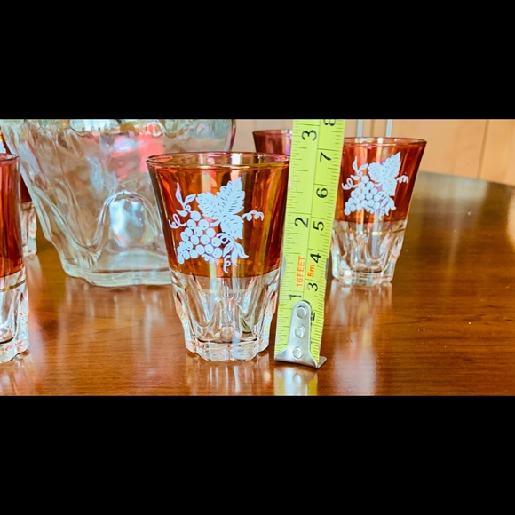 Set of 6 Ruby Red & clear glass cut decanter and 6 cordials white grapes pattern - Picture 4 of 10